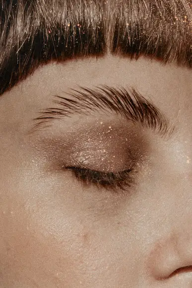 The Beginner Stages on How to Grow Out Your Eyebrows